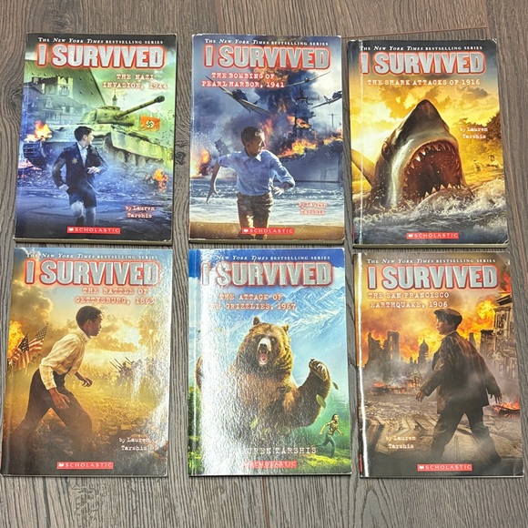“I Survived” Children’s series 6-Book Collection - NY Times Best Selling Books - Picture 1 of 3
